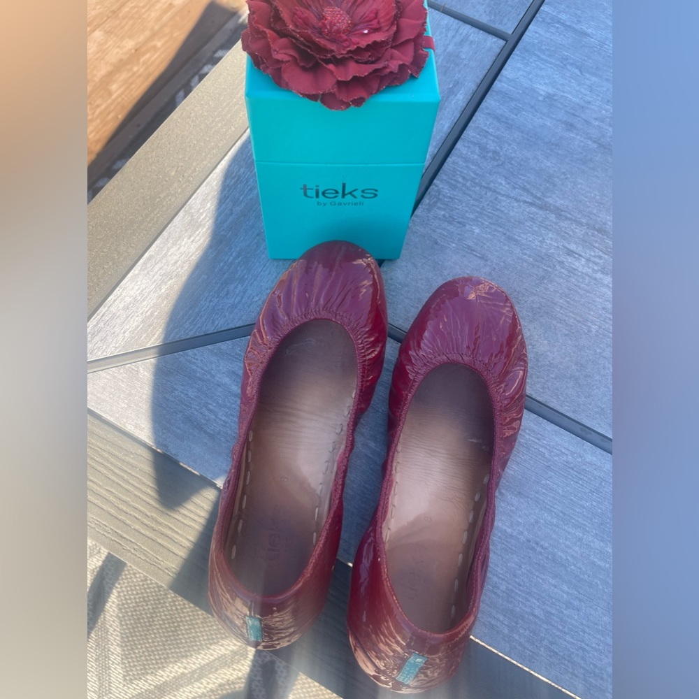 Ruby Red Patent Tieks In Size 8 - image 1